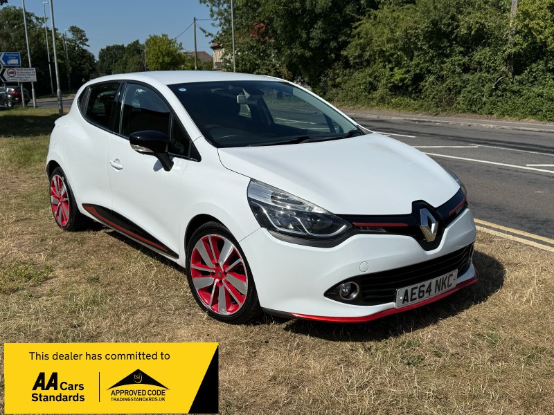 2014 RENAULT CLIO 4,995 MONTHLY FROM 120... photo