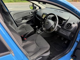 /photos/559/56214776-4f9a-b838-3e0b-3a2345198095_i320x240.jpg