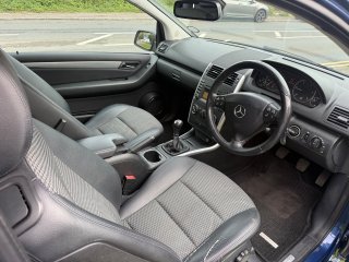 /photos/559/9cfaed5f-0f12-c161-b4df-277b70c41af2_i320x240.jpg