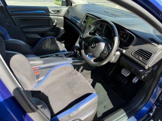 /photos/559/ad6bcd96-7fca-e4e3-c860-25472d326e18_i320x240.jpg