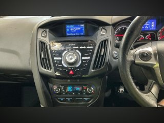 /photos/559/b62e2cc1-f375-2e8c-cf5c-103917587b6c_i320x240.jpg
