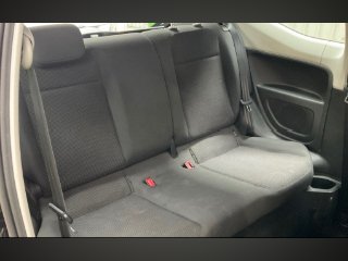 /photos/559/bb081773-887a-3ae5-199e-4b6694b5966c_i320x240.jpg
