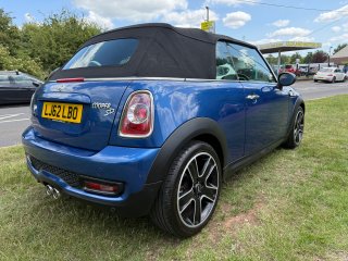 /photos/559/e1aaa89d-ace6-d61d-3fa0-8581a6e673c1_i320x240.jpg